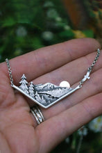 Load image into Gallery viewer, Sunset Necklace
