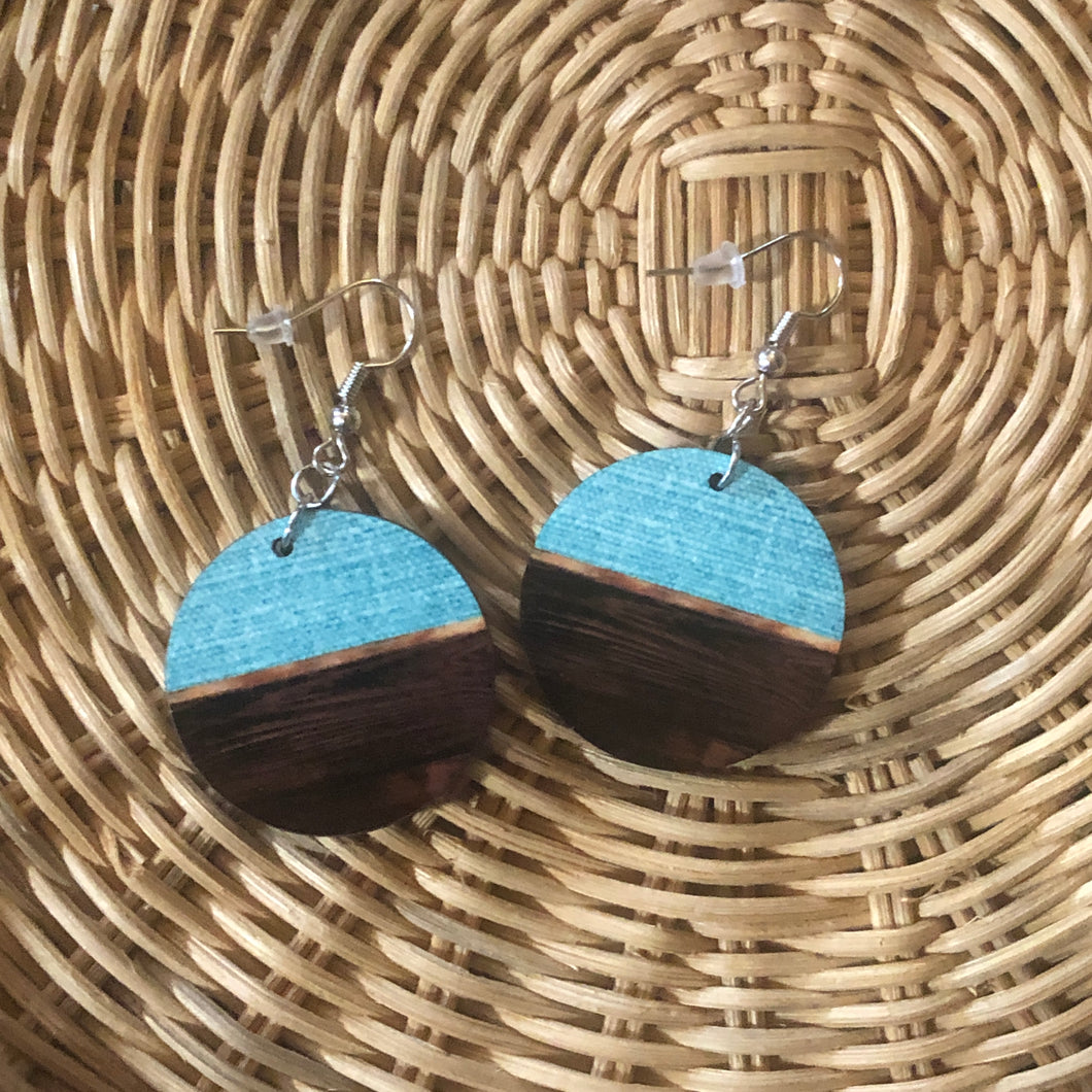 Blue and Dark Wood grain